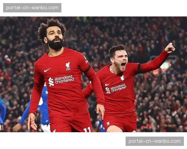 温情时刻：看台上出现致敬克洛普的巨幅TIFO，致敬其最后一个欧冠赛季